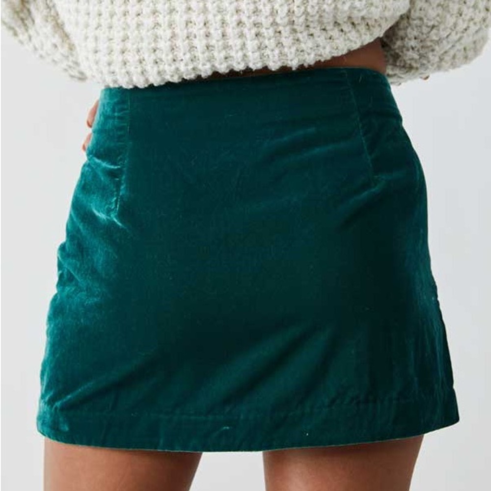 FREE PEOPLE ANNALISE VELVET MINI SKIRT in Deep Teal Size 6 - Picture 2 of 10